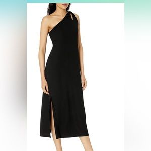 one shoulder cut out rubbed midi dress! 🖤🖤